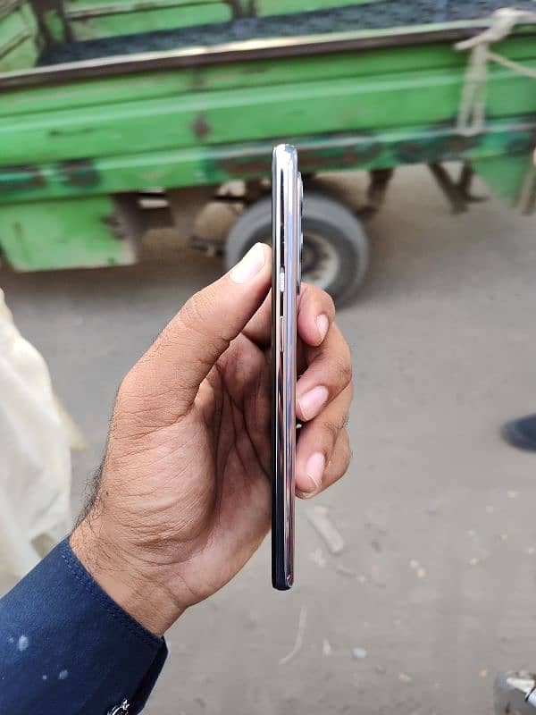 OnePlus 9 5G 8Gb/128Gb 1sim local prove rate kr le ge 1