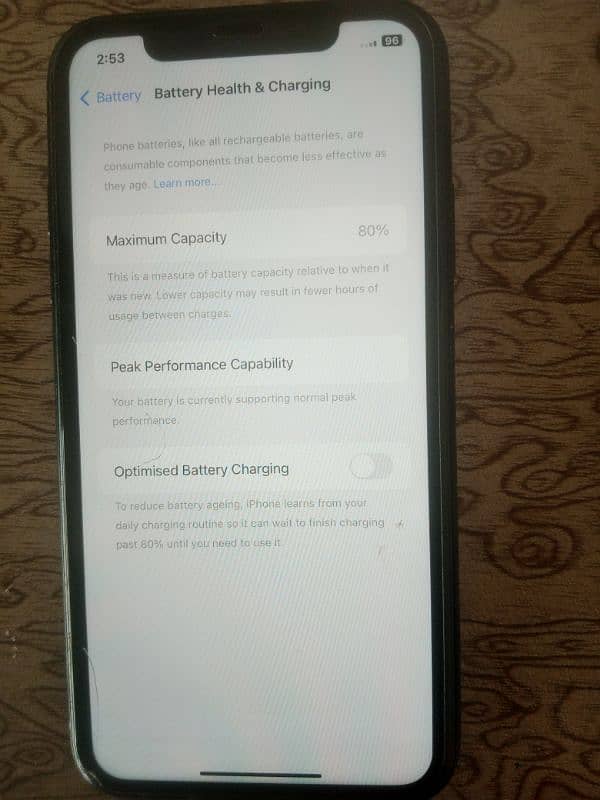 iphone xr in good condition 2