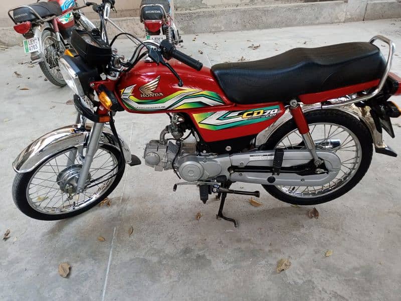 Honda CD 70 2023 new condition 03079410133 6