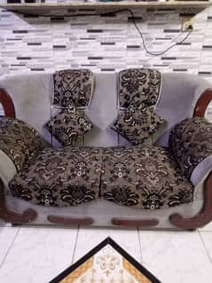 SOFA SET N GLASS TABLE