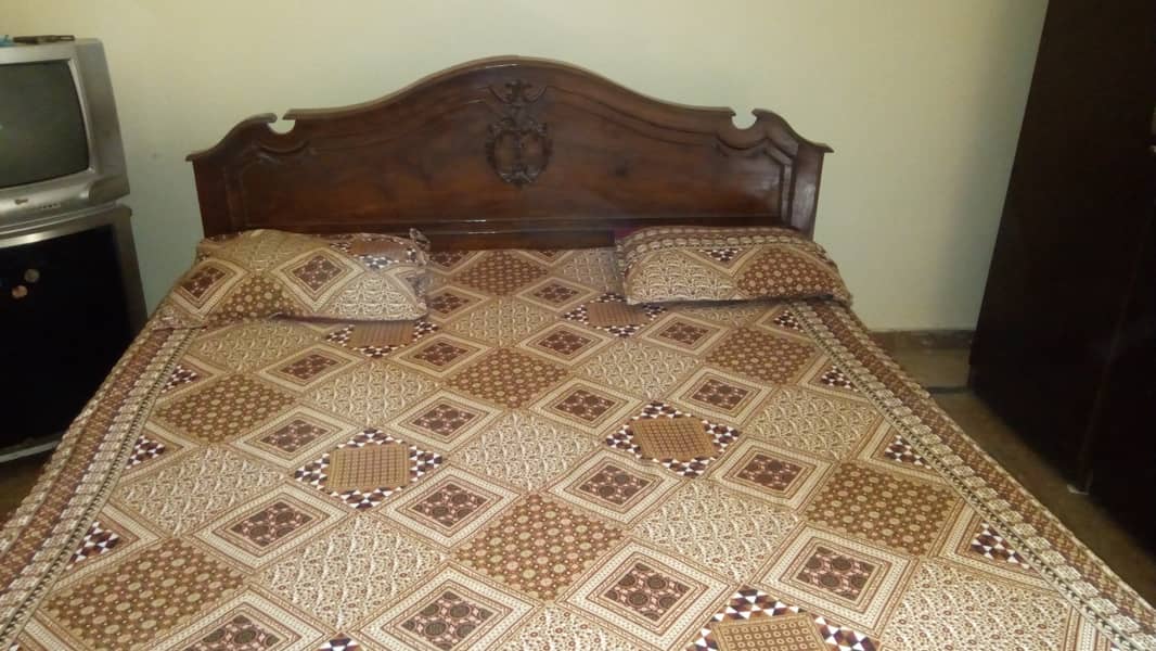 Pure wooden double bed 0