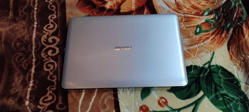 ASUS Core i7 7th Gen Laptop - Powerful laptop in great condition 1