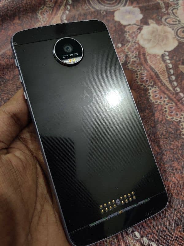 MOTOROLA MOTO Z FORCE 3