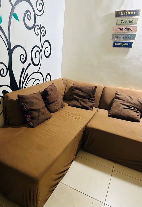 Dark brown L-shaped 7-seater sofa 6