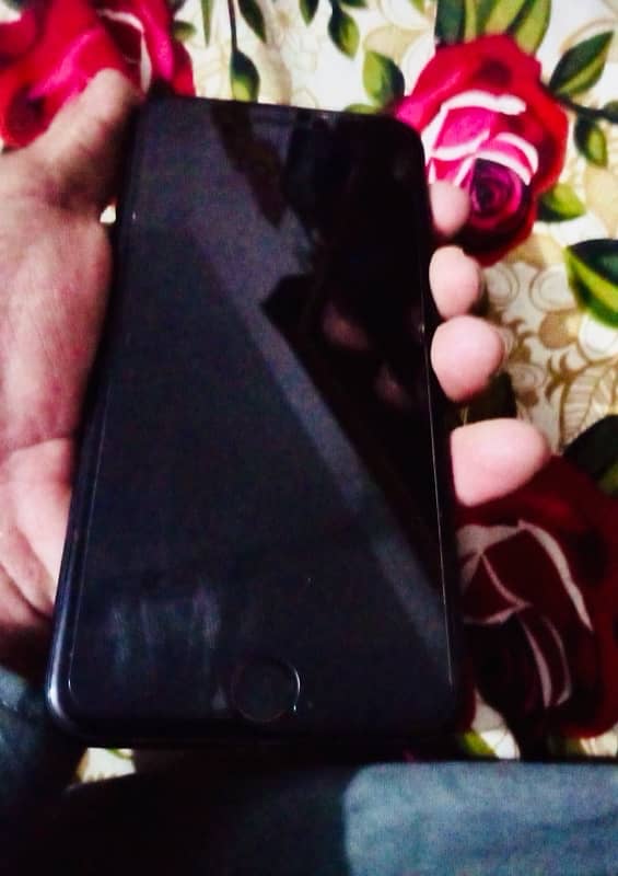 I phone 7 plus 128 gb PATA Approved black and good condition 3