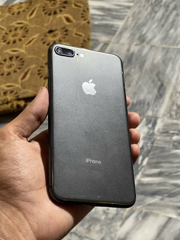 iphone 8 plus 3