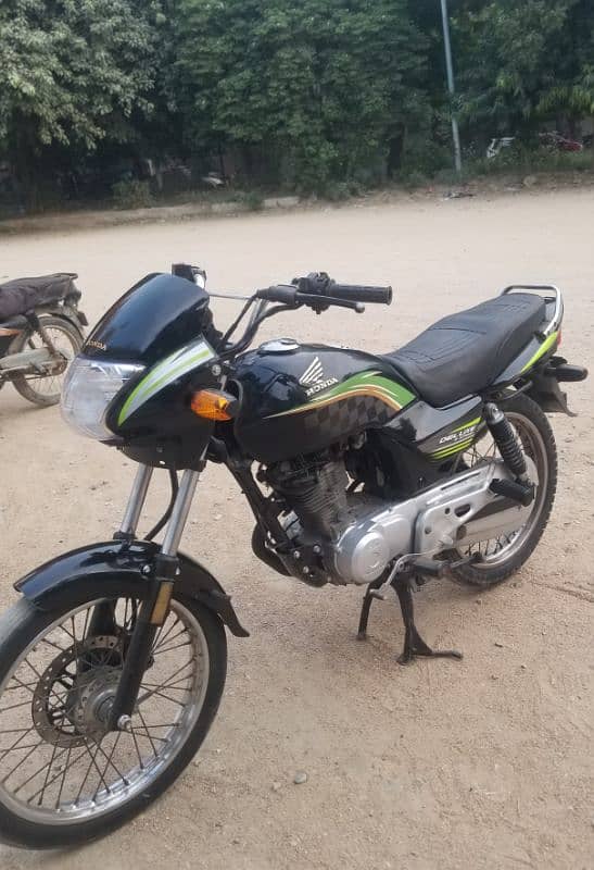 Honda Deluxe 125cc 1