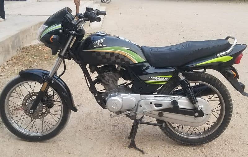 Honda Deluxe 125cc 5