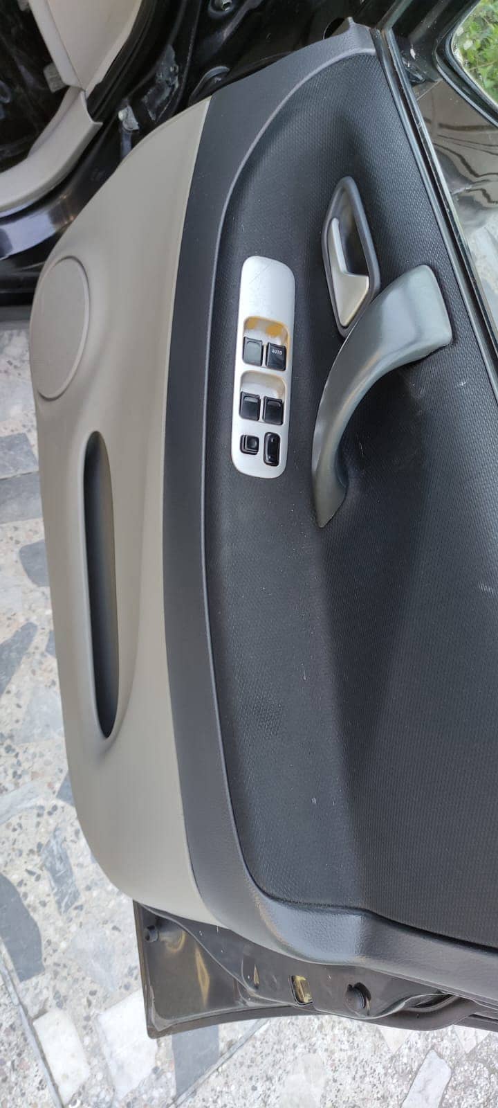 Suzuki Liana RXI 2006 Lahore 4