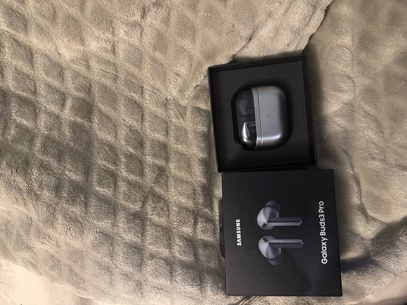 samsung buds 3 Pro 1