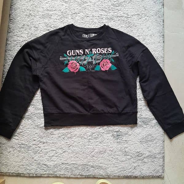 Women's Branded and unused Jeans + Jackets + Hoodies + Shirts 2