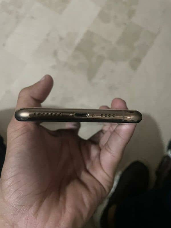 IPHONE 11 PRO MAX (PTA) 5