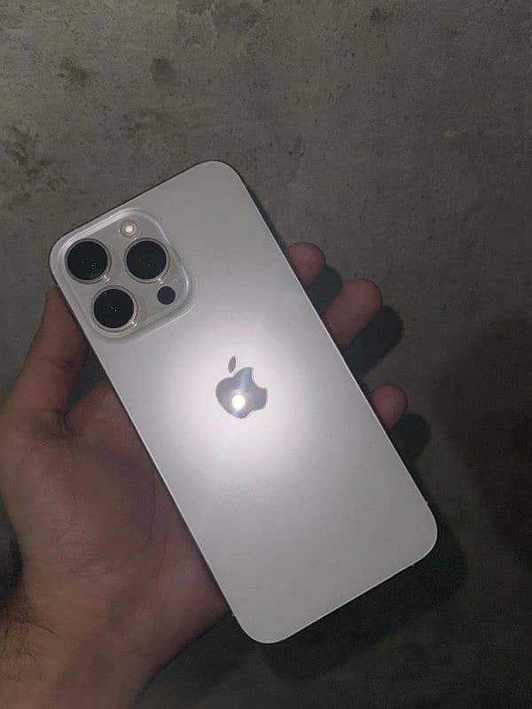 iphone 15 pro max jv 4