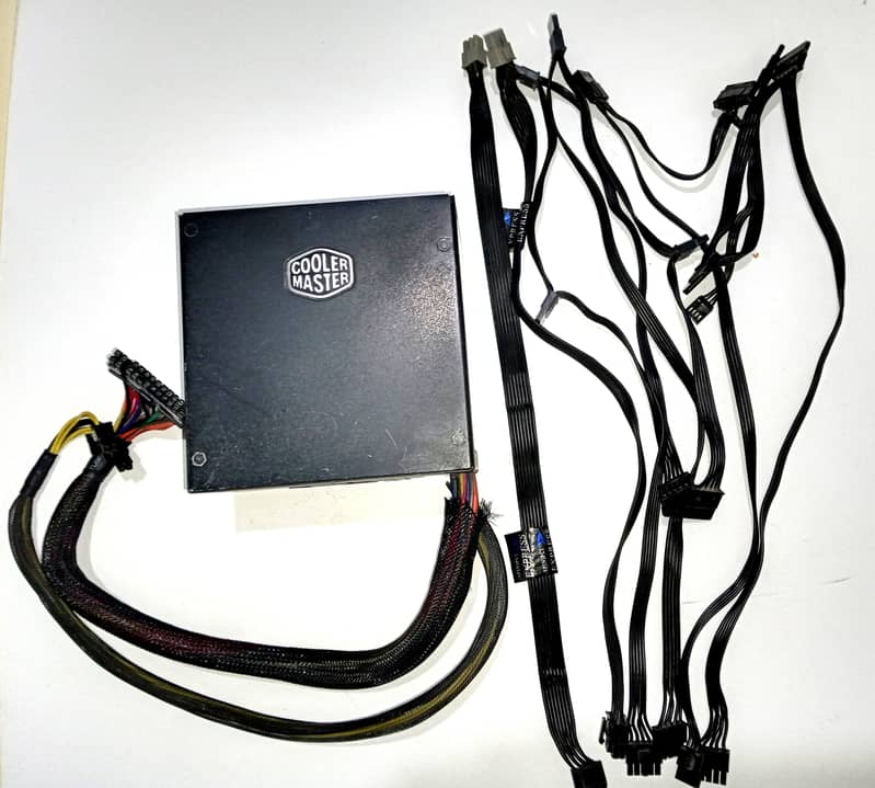 Cooler Master 700W Silent Pro Modular Power Supply 5