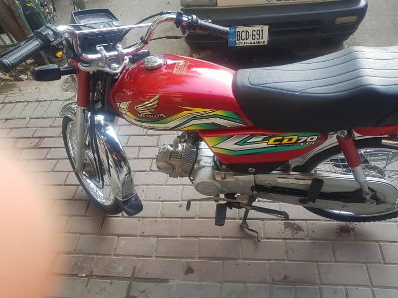 Honda CD70 4