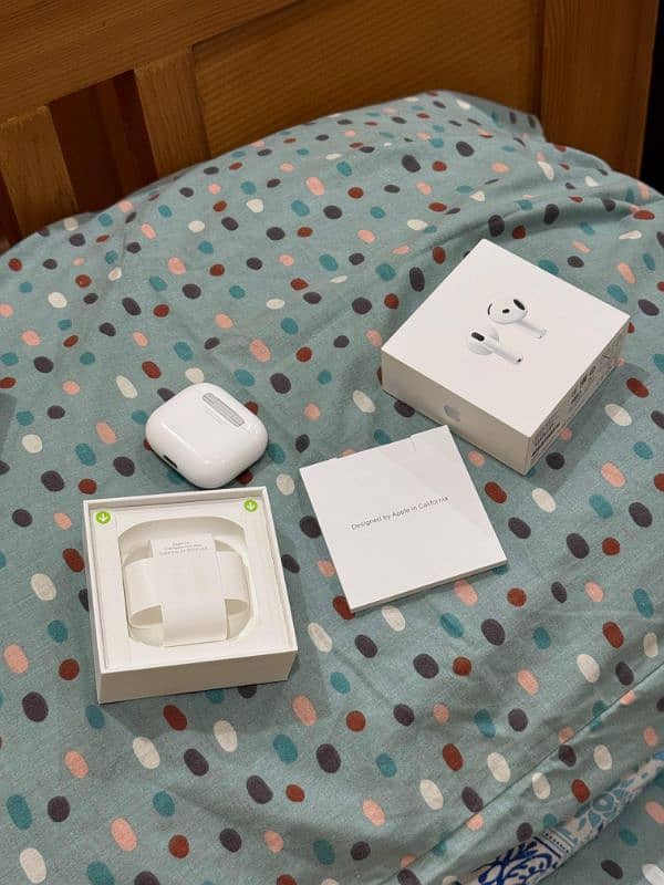 Apple Airpod 4 Brand new Box Open 2