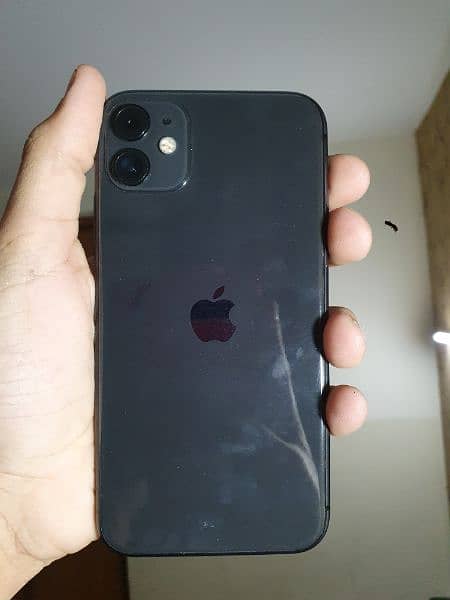 I phone 11 black non Pta Excellent condition 6