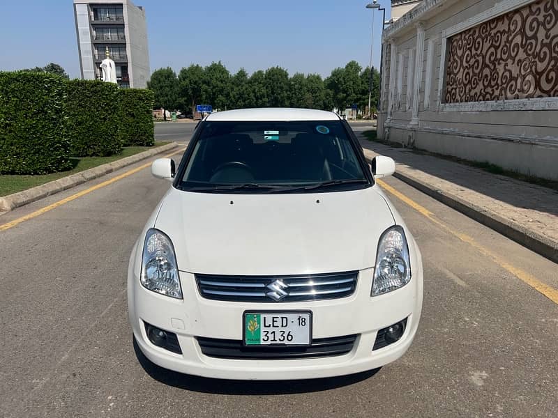 Suzuki Swift DLX 1.3 Navigation 0