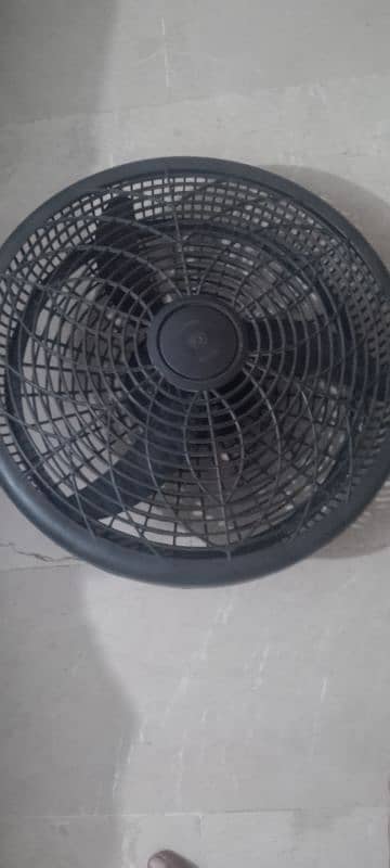 dc 12 volt fan like new 1