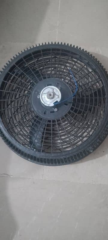 dc 12 volt fan like new 4