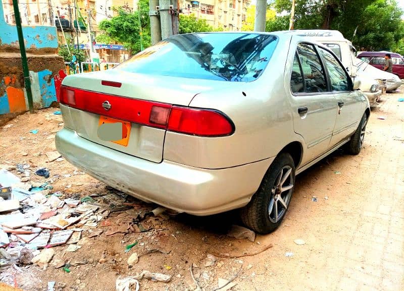 Nissan Sunny 1999 3