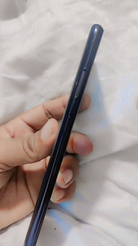 oppo f19 6.128  condition 10/9 4