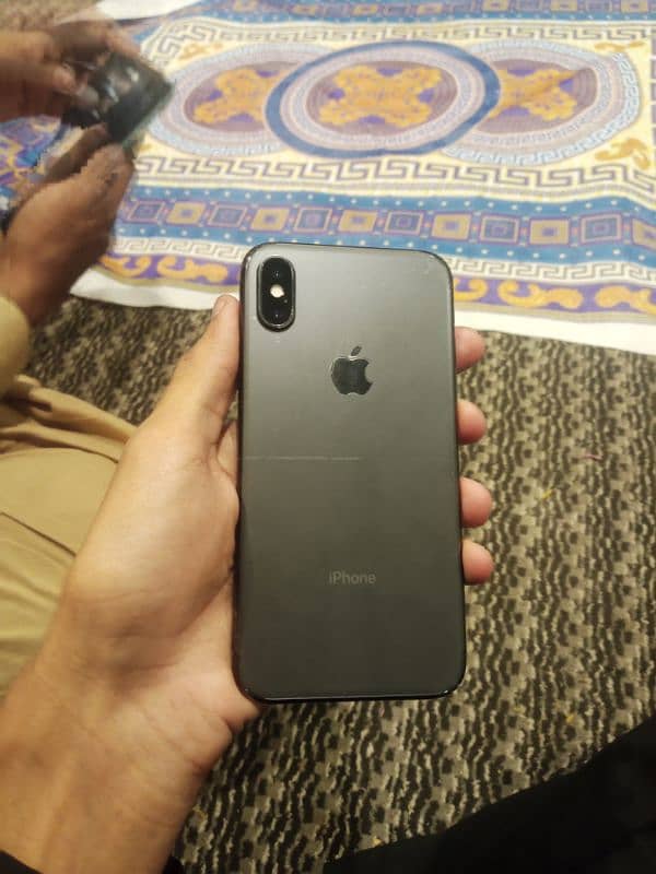 IPHONE X 8