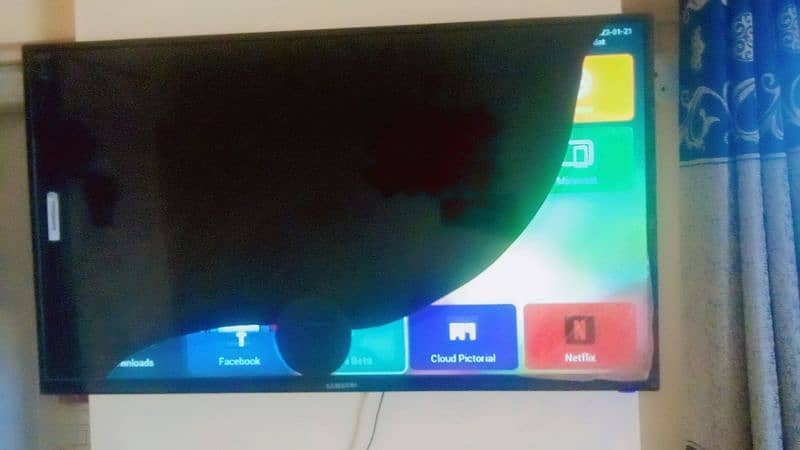 Samsung Malaysian smart LED (Android) 42 inch 1