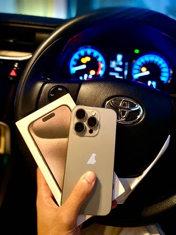 iphone 15pro JV Natural Titanium 0