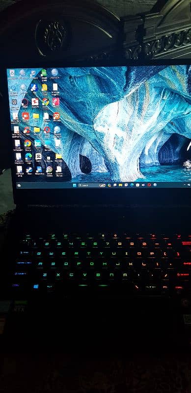 Gaming laptop msi gs65 rts2080 0