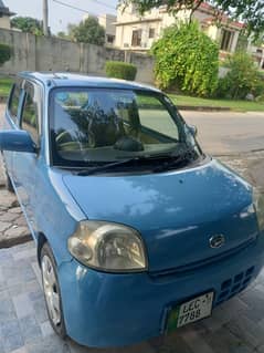 Daihatsu Esse 2011