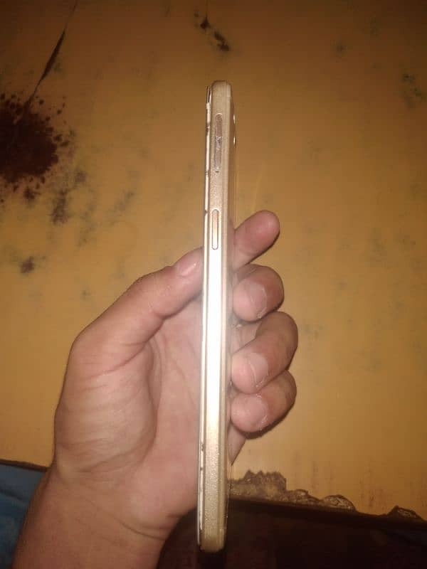 oppo Ka mobile ha Acha mobile ha condition bi bht Achi ha rabta Kara 1