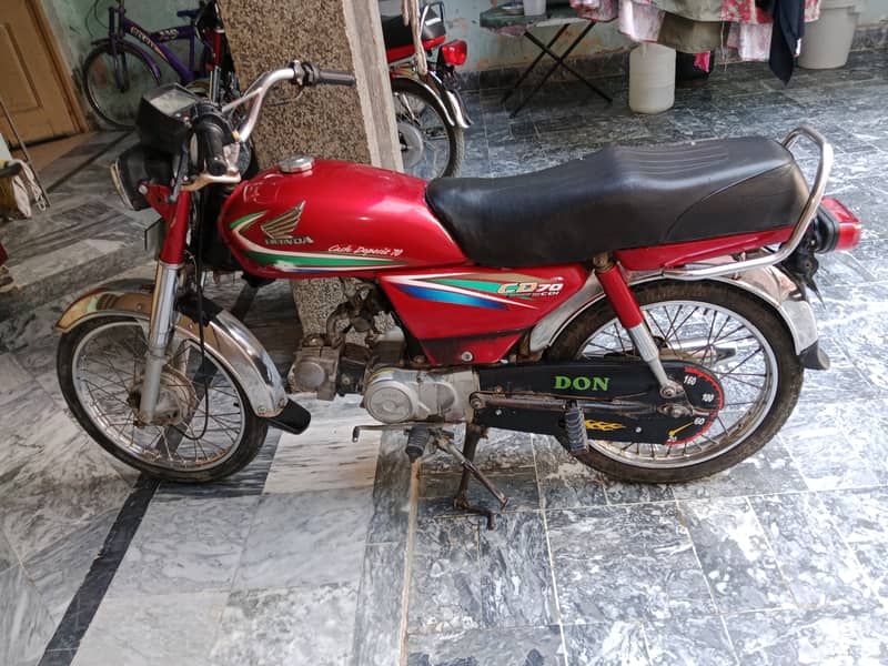 Honda CD 70 2016 03193226285 1