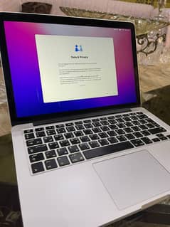 MacBook Pro 2015 13 inch retina display, 256GB