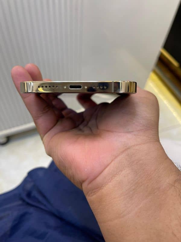 Iphone 12 Pro Max 256gb Gold - PTA Approved 2