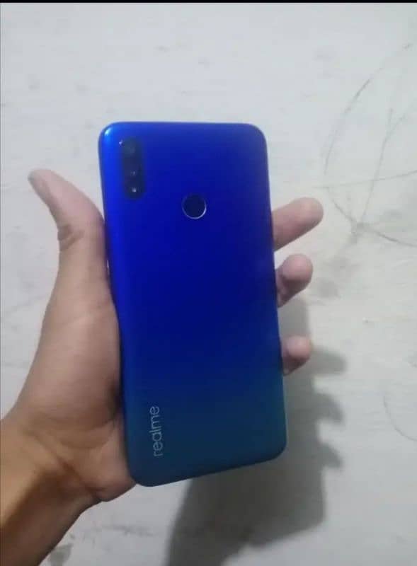 realme 3 4 64 2