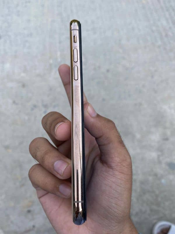 Iphone xs 3