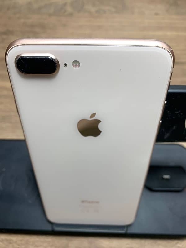 iPhone 8 Plus non approved 64Gb 10/10 0