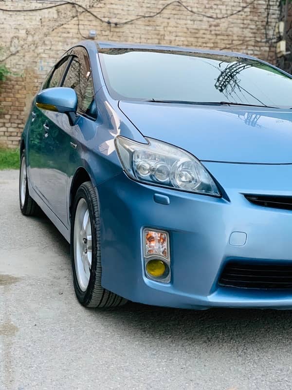 Toyota Prius 2011 9