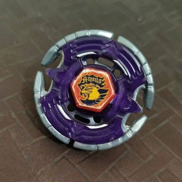 Earth Eagle beyblade 0