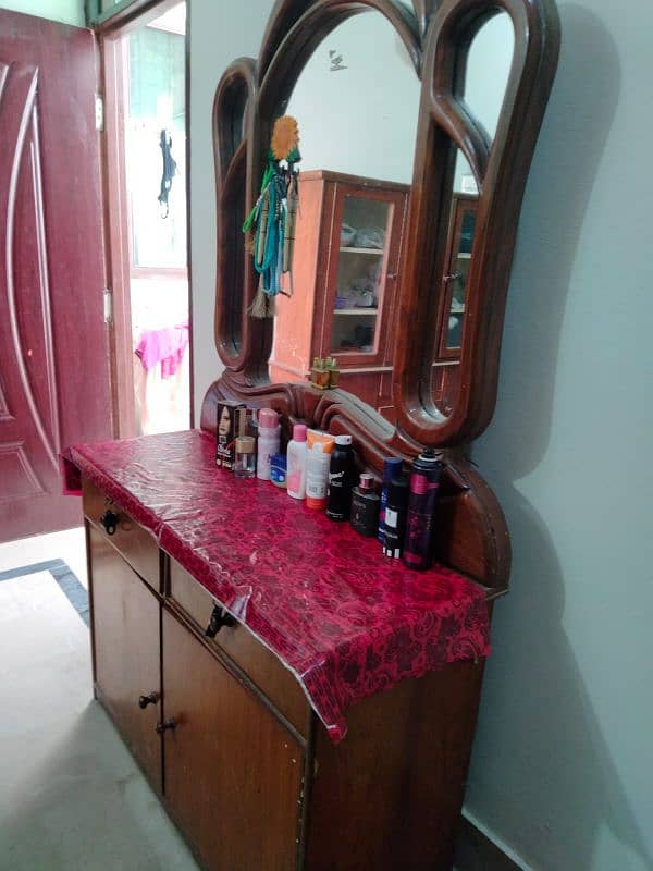 dressing table wooden 2