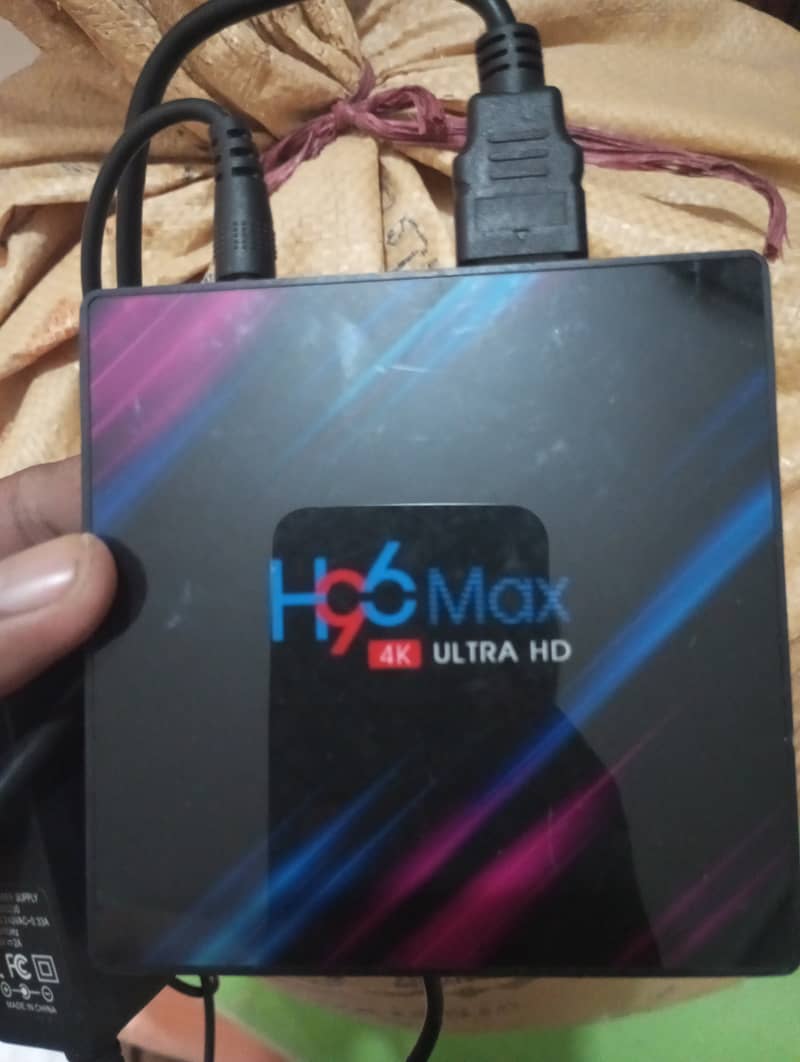 Android Tv Box -H96max 4k ultra HD 4/32 1