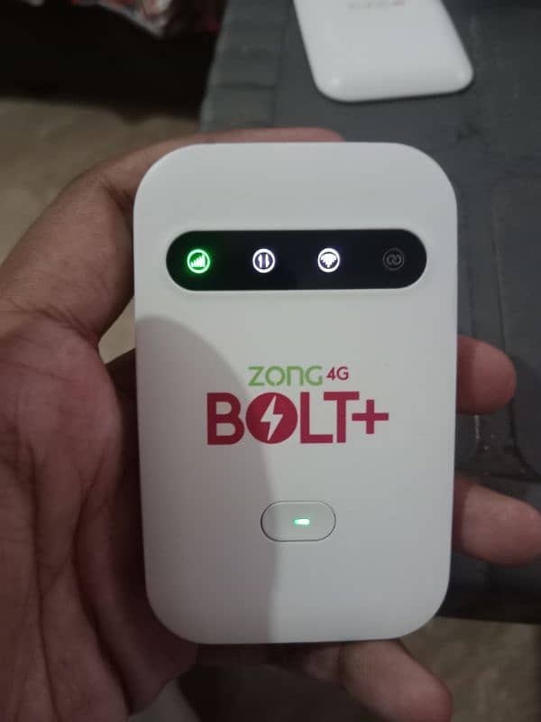 Zong 4G bolt plus Wireless Wifi device 4