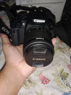 canon 700D 0