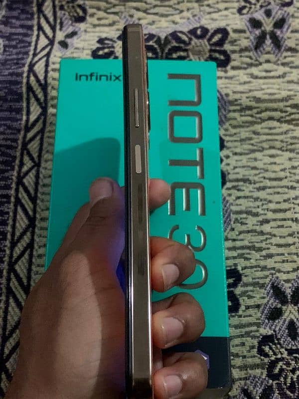 Infinix note 30 4