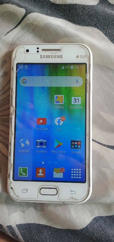 Samsung Galaxy J100 4