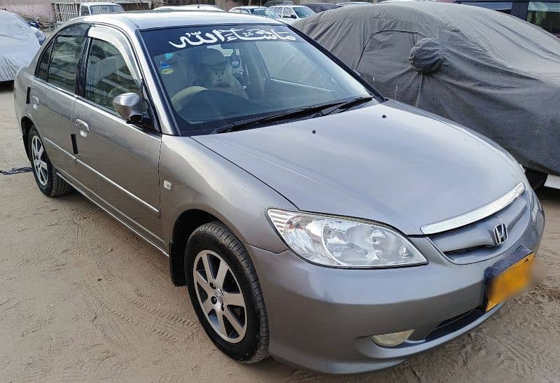 Honda Civic EXi 2004 4