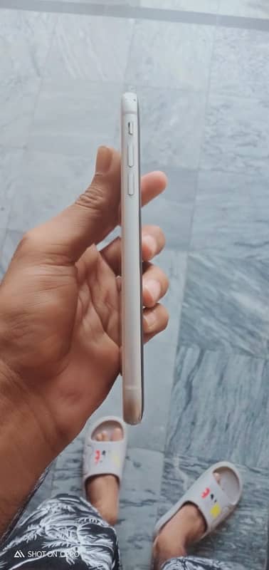 iPhone 11 non pta water pack only whatsappp 03009860066 5