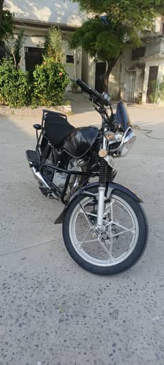 Suzuki Gs 150