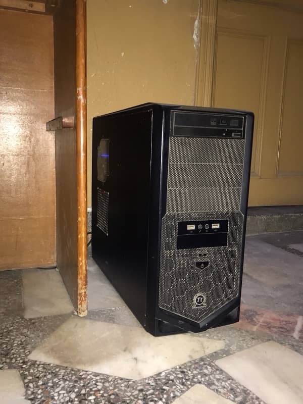 FULL PC SETUP, GTX 750Ti, Core i5, 12GB RAM, 500GB HDD, Samsung LED 2